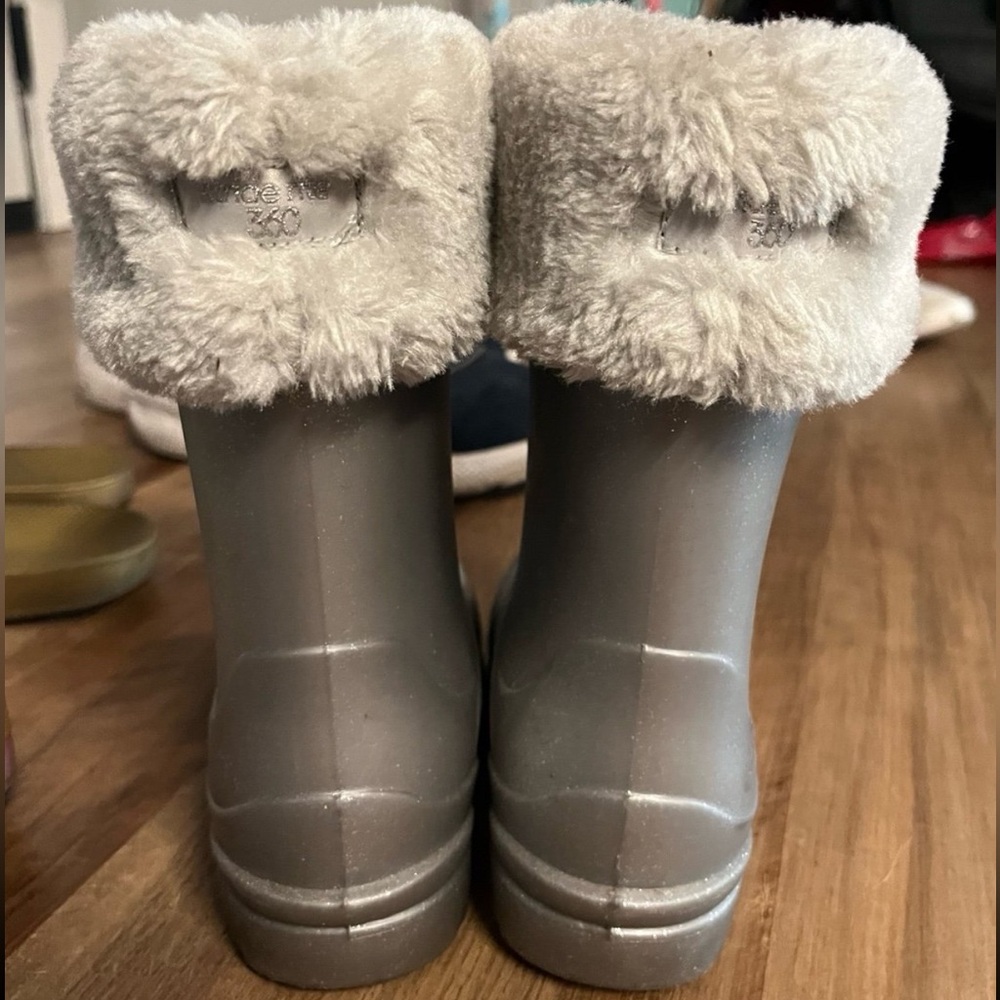 Stride Rite Gecko Rainboots - Picture 3 of 6